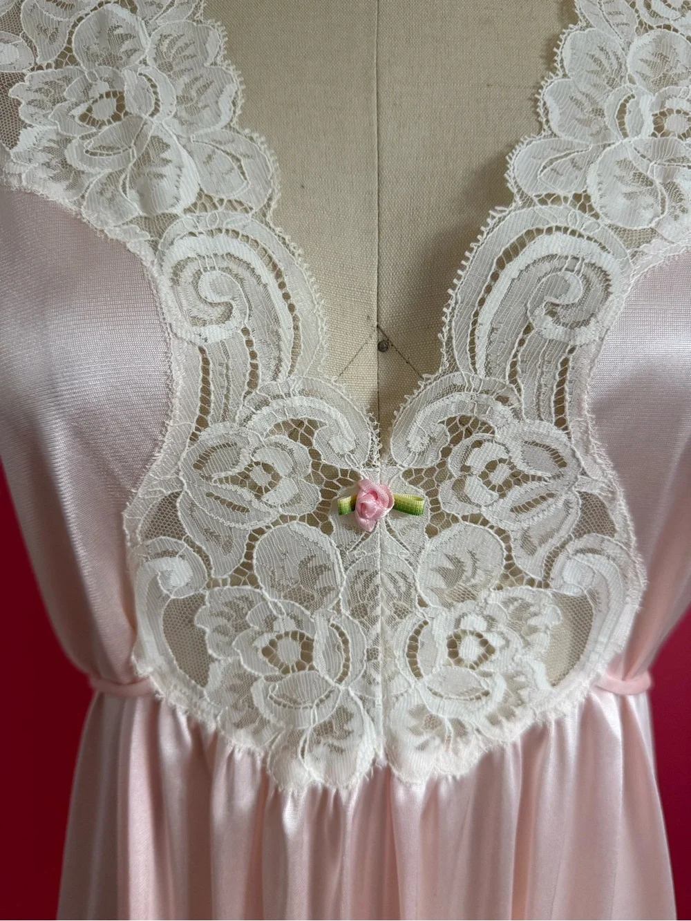Vintage 70s/80s Coquette Vanity Fair Romantic Lace Adorned Rosette MATCHING SET